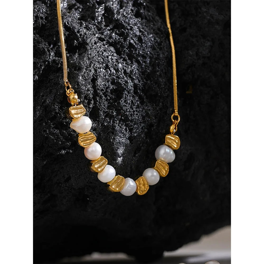 Oceanic Essence - 18k Gold Necklace with Pearls