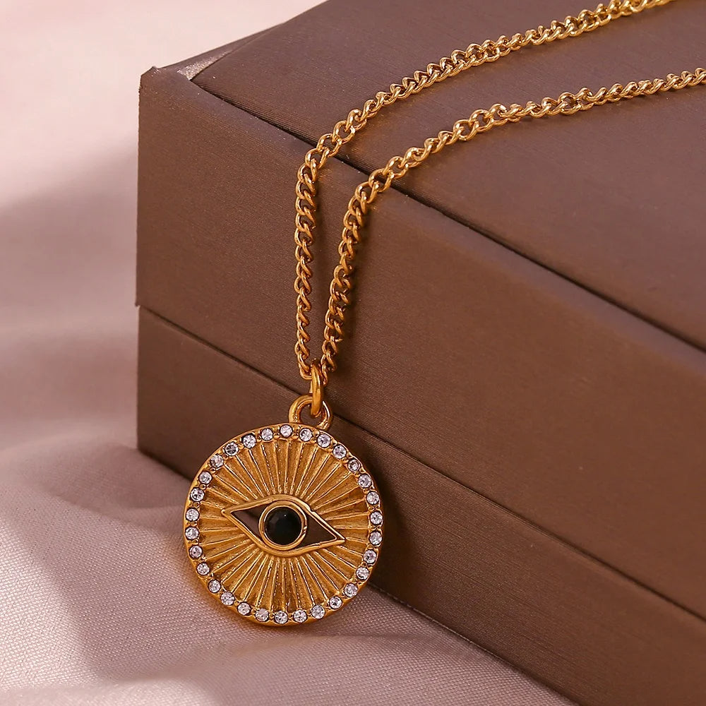 Golden Gaze: Evil Eye Gold Necklace