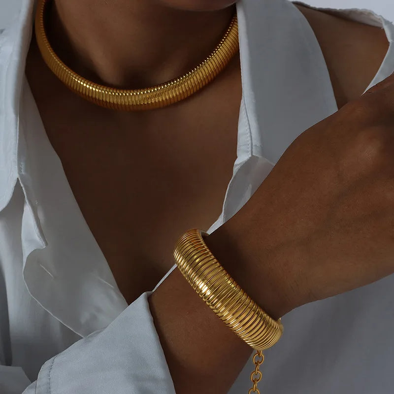 Fusion Bands - Gold Necklace and Bracelet Set