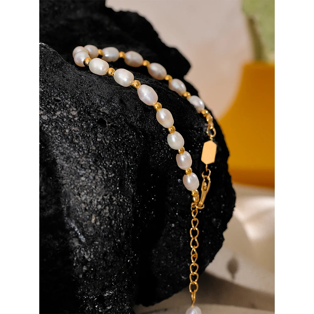 Universal Truth - Gold Pearl Bracelet