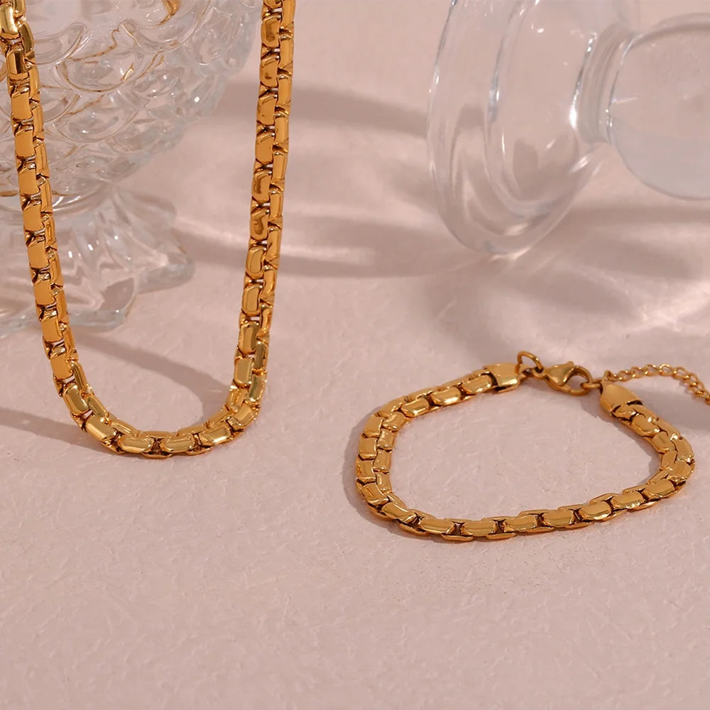 Golden Grace: Thick Chain Choker Necklace