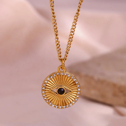 Golden Gaze: Evil Eye Gold Necklace