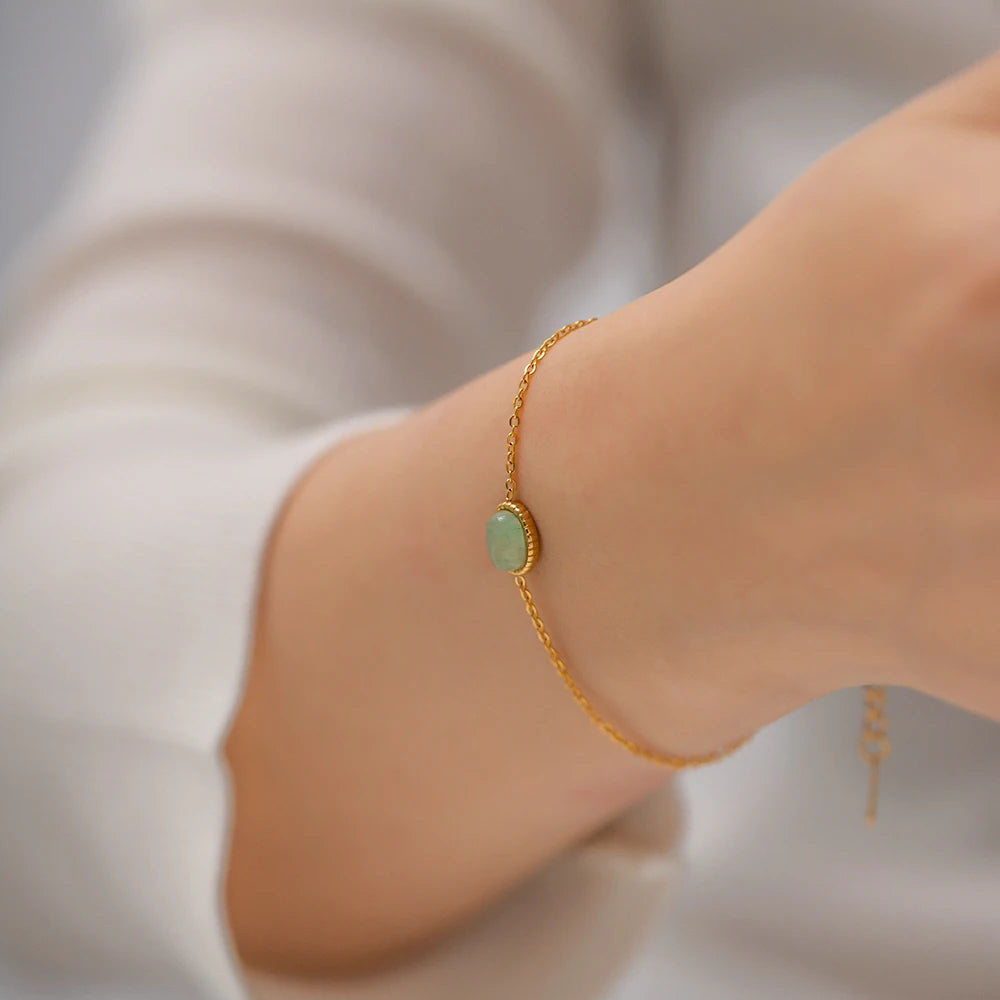 Positive Thinking - Dainty Green Agate Gold Bracelet