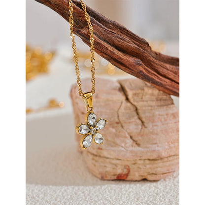 Nova Glow - Flower Gold Necklace with Crystals