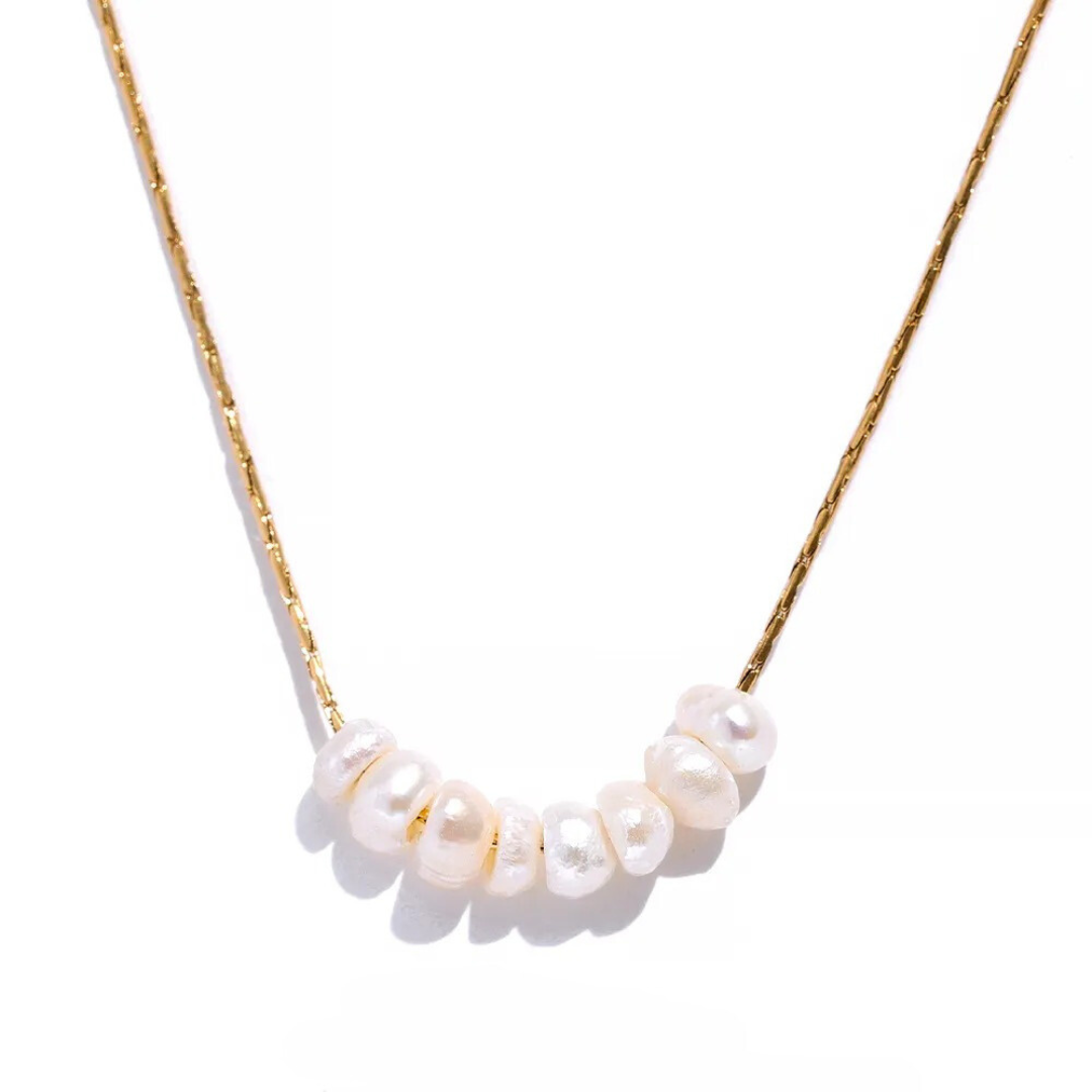 Well of Creativity - 18k Necklace with Pearls