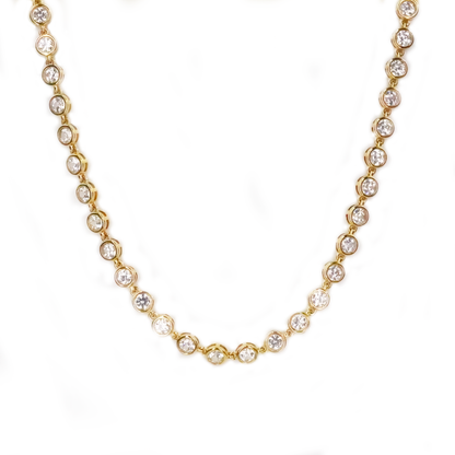Lumière -  White Round Bezel Gold Necklace