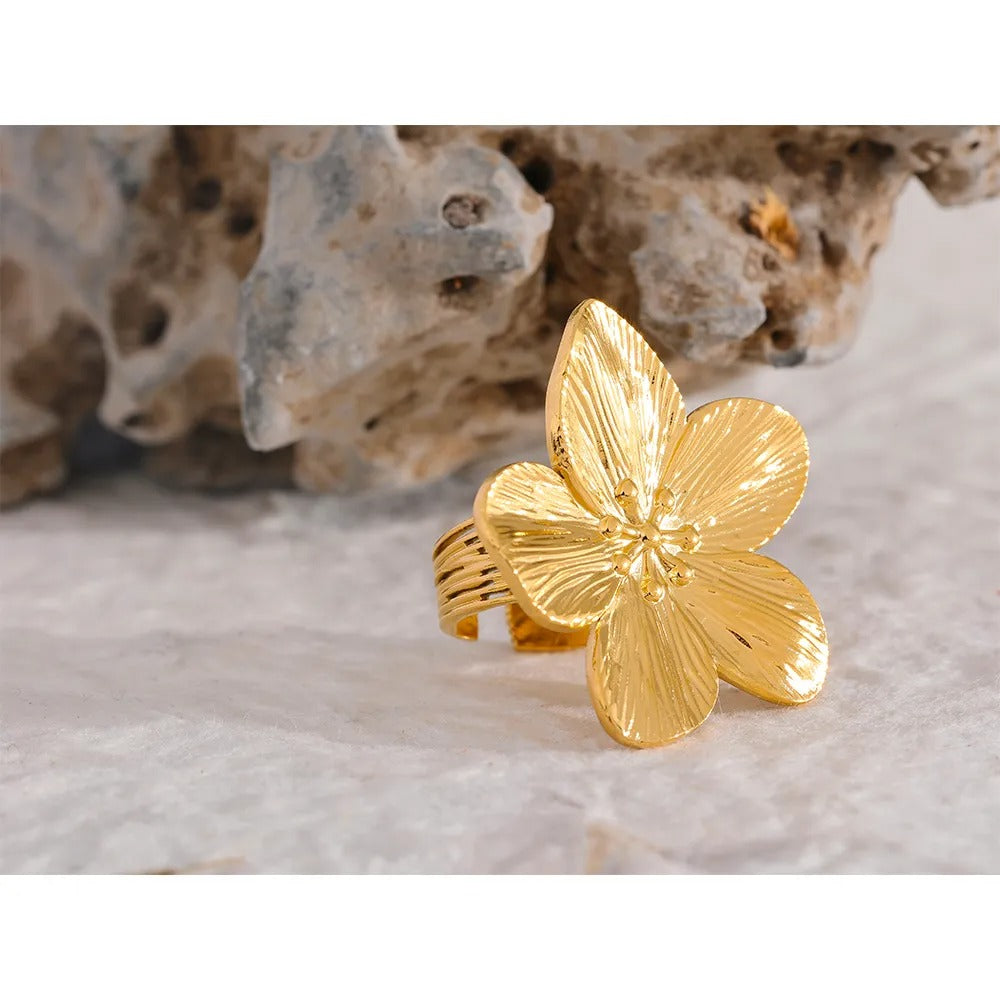 Golden Blossom: 18K Large Flower Open Ring