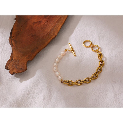 Revelation of Possibilities - 18k Chain Toggle Clasp Bracelet with Pearls